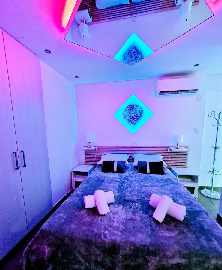 Hidden Lights Deluxe Apartment Agia Napa Exterior foto
