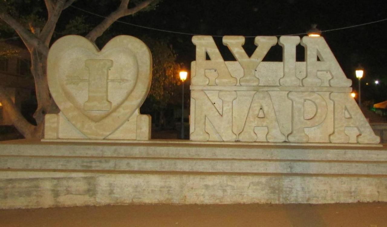 Hidden Lights Deluxe Apartment Agia Napa Exterior foto